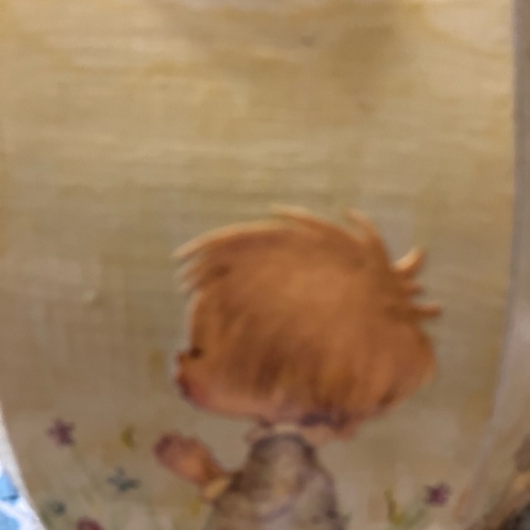 Vintage Decorative Box with Angel Design - Picture 7 of 15